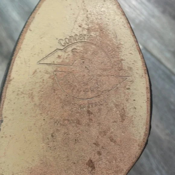 Gucci Black Patent Leather Pumps - Picture 9 of 16